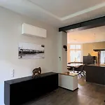 Klimaanlage, 5 Sterne Bahnhoftraum, Neu Zubuchbares Event, 333 Qm, 1200qm Garten, Virtueller Rundgang, Dachterrasse, Whirlpoolbadewanne * Braunfels