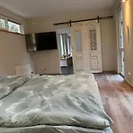 Klimaanlage, 5 Sterne Bahnhoftraum, Neu Zubuchbares Event, 333 Qm, 1200qm Garten, Virtueller Rundgang, Dachterrasse, Whirlpoolbadewanne Villa Braunfels
