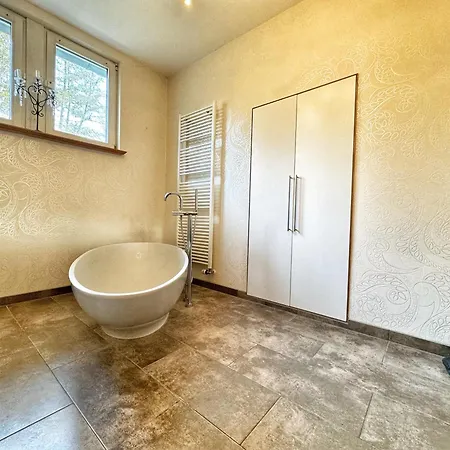 5 Sterne Bahnhoftraum Neu Zubuchbare Option Super Event, 333 Qm, 1200qm Garten, Virtueller Rundgang, Dachterrasse, Whirlpoolbadewanne Braunfels