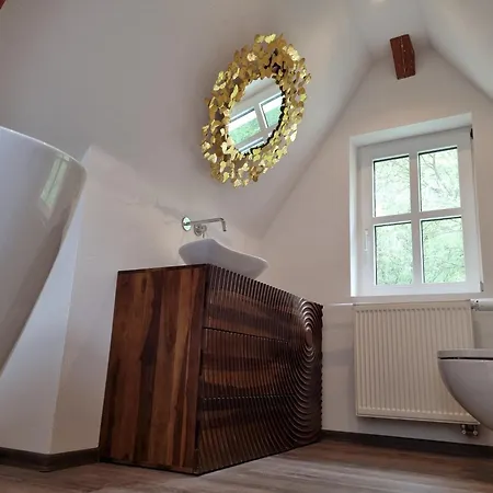 5 Sterne Bahnhoftraum Neu Zubuchbare Option Super Event, 333 Qm, 1200qm Garten, Virtueller Rundgang, Dachterrasse, Whirlpoolbadewanne