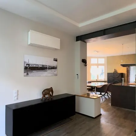 5 Sterne Bahnhoftraum Neu Zubuchbare Option Super Event, 333 Qm, 1200qm Garten, Virtueller Rundgang, Dachterrasse, Whirlpoolbadewanne * Braunfels