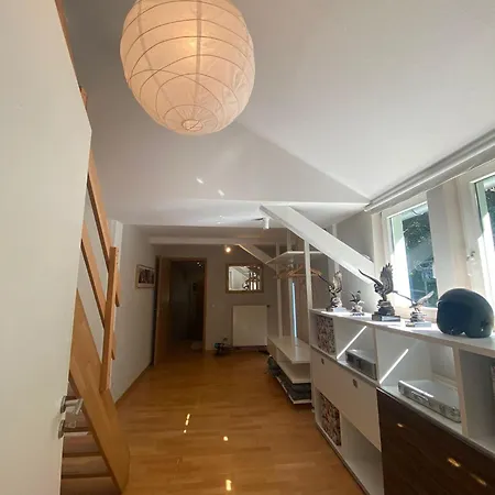 5 Sterne Bahnhoftraum Neu Zubuchbare Option Super Event, 333 Qm, 1200qm Garten, Virtueller Rundgang, Dachterrasse, Whirlpoolbadewanne