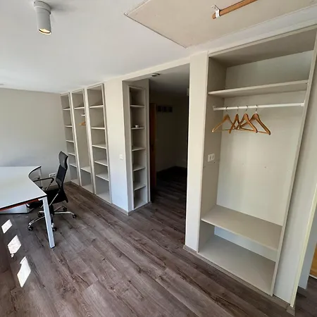 Klimaanlage, 5 Sterne Bahnhoftraum, 333 Qm, 1200qm Garten, Virtueller Rundgang, Dachterrasse, Whirlpoolbadewanne Willa