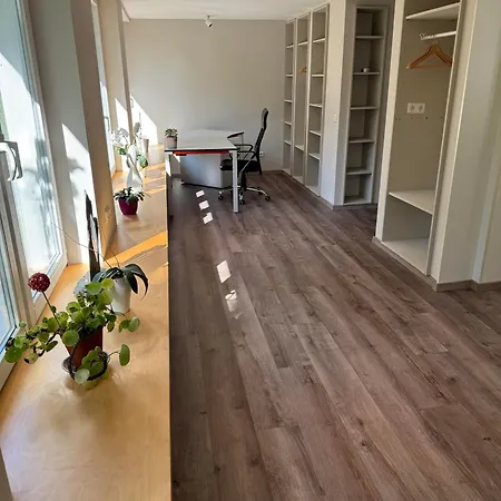 5 Sterne Bahnhoftraum Neu Zubuchbare Option Super Event, 333 Qm, 1200qm Garten, Virtueller Rundgang, Dachterrasse, Whirlpoolbadewanne *