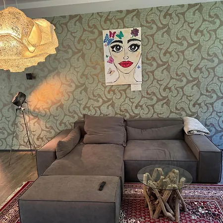 Klimaanlage, 5 Sterne Bahnhoftraum, Neu Zubuchbares Event, 333 Qm, 1200qm Garten, Virtueller Rundgang, Dachterrasse, Whirlpoolbadewanne * Braunfels