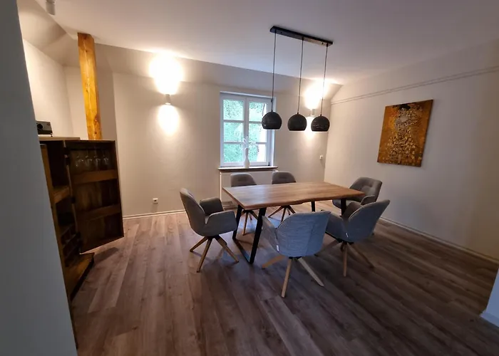 Vila Klimaanlage, 5 Sterne Bahnhoftraum, Neu Zubuchbares Event, 333 Qm, 1200qm Garten, Virtueller Rundgang, Dachterrasse, Whirlpoolbadewanne Braunfels