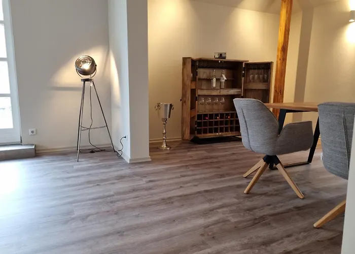 Vila Klimaanlage, 5 Sterne Bahnhoftraum, Neu Zubuchbares Event, 333 Qm, 1200qm Garten, Virtueller Rundgang, Dachterrasse, Whirlpoolbadewanne