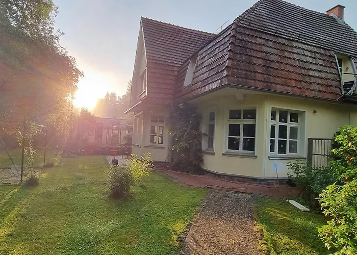 Klimaanlage, 5 Sterne Bahnhoftraum, Neu Zubuchbares Event, 333 Qm, 1200qm Garten, Virtueller Rundgang, Dachterrasse, Whirlpoolbadewanne