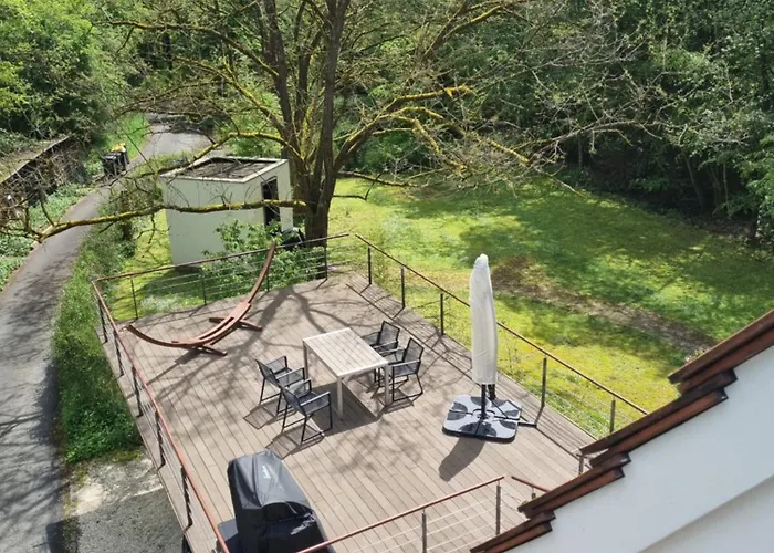 Klimaanlage, 5 Sterne Bahnhoftraum, Neu Zubuchbares Event, 333 Qm, 1200qm Garten, Virtueller Rundgang, Dachterrasse, Whirlpoolbadewanne Braunfels