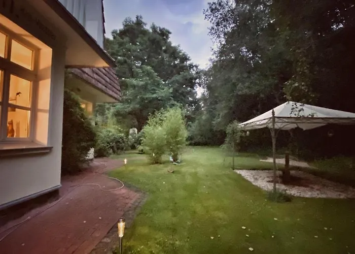 Klimaanlage, 5 Sterne Bahnhoftraum, Neu Zubuchbares Event, 333 Qm, 1200qm Garten, Virtueller Rundgang, Dachterrasse, Whirlpoolbadewanne Vila