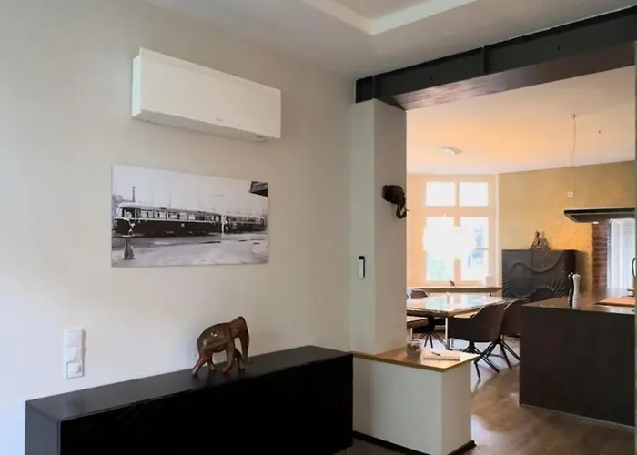 Klimaanlage, 5 Sterne Bahnhoftraum, Neu Zubuchbares Event, 333 Qm, 1200qm Garten, Virtueller Rundgang, Dachterrasse, Whirlpoolbadewanne * Braunfels