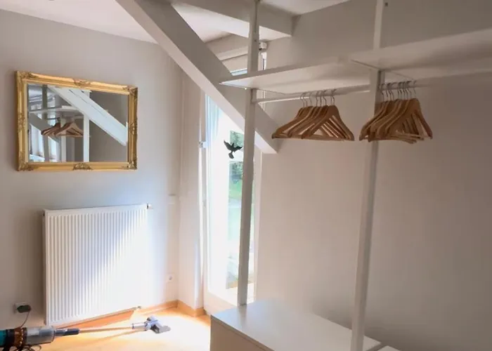 Klimaanlage, 5 Sterne Bahnhoftraum, Neu Zubuchbares Event, 333 Qm, 1200qm Garten, Virtueller Rundgang, Dachterrasse, Whirlpoolbadewanne * Braunfels