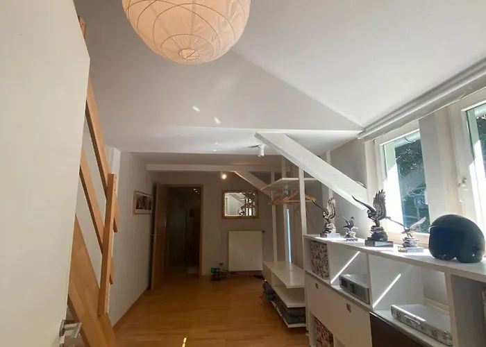 Klimaanlage, 5 Sterne Bahnhoftraum, Neu Zubuchbares Event, 333 Qm, 1200qm Garten, Virtueller Rundgang, Dachterrasse, Whirlpoolbadewanne