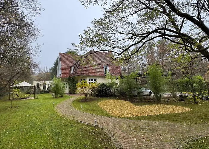 Klimaanlage, 5 Sterne Bahnhoftraum, Neu Zubuchbares Event, 333 Qm, 1200qm Garten, Virtueller Rundgang, Dachterrasse, Whirlpoolbadewanne * Braunfels