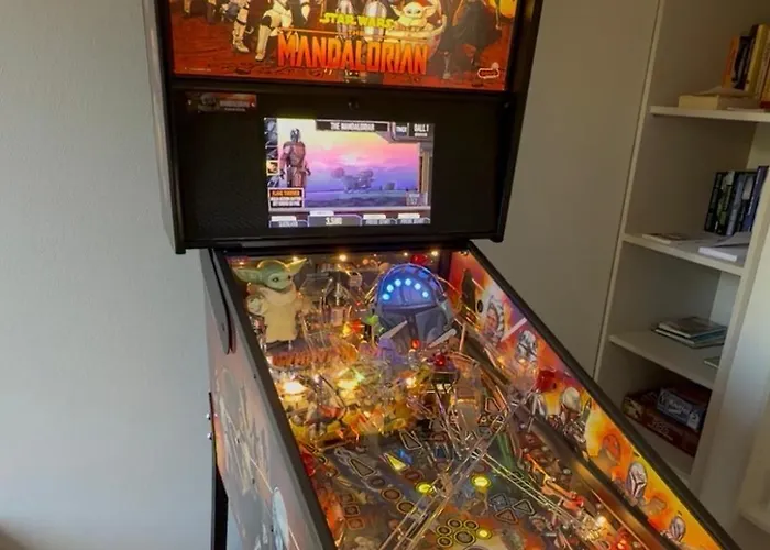 Vila Klimaanlage, 5 Sterne Bahnhoftraum, Neu Zubuchbares Event, 333 Qm, 1200qm Garten, Virtueller Rundgang, Dachterrasse, Whirlpoolbadewanne *